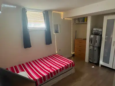 Private room for rent all Utilities includes looking for female student or working professional