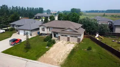 Call or Text for more information. Exceptional Opportunity in a Quiet, Family-Friendly Community – S...