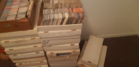Large collection of hockey cards