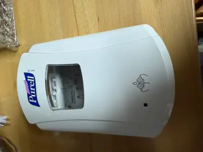 Distributeur purell, View more