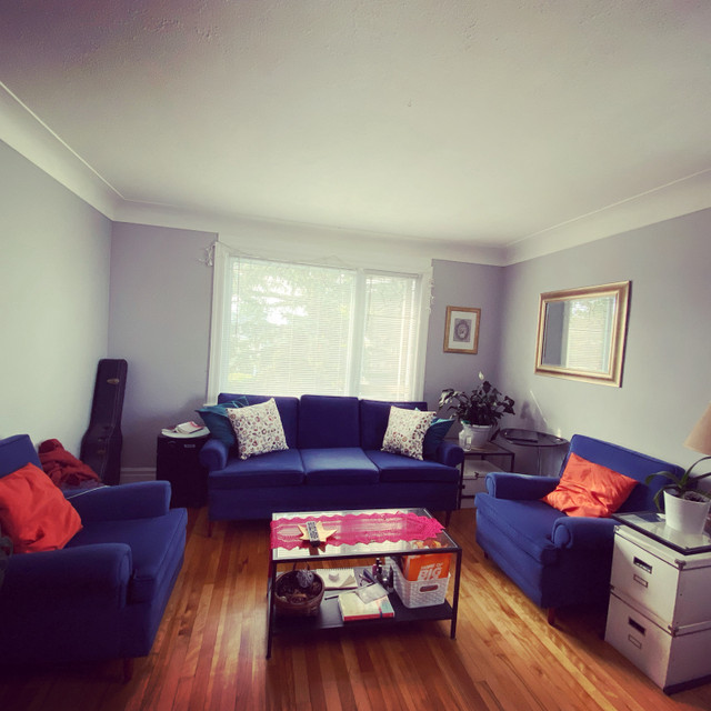 Sunny One Bedroom with Parking and Laundry  in Short Term Rentals in Ottawa