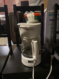 Coffee maker for sale with free filters 