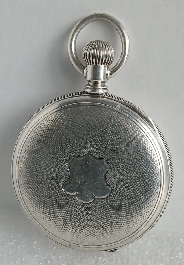 Sterling Silver Watch -- Waltham 1888 -- Montre Argent Sterling in Jewellery & Watches in City of Montréal - Image 3