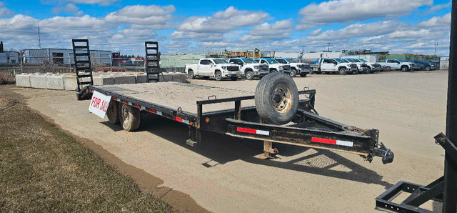2017 Maxey 20ft Overfender trailer in Cargo & Utility Trailers in Red Deer - Image 3