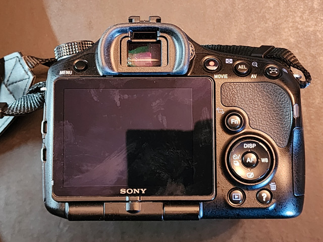 Sony A65 Camera in Cameras & Camcorders in Calgary - Image 3