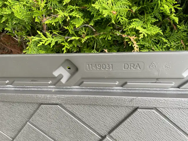 Lifetime shed roof panel parts DRA DRB RIDGE WINDOW in Outdoor Tools & Storage in Oshawa / Durham Region - Image 4