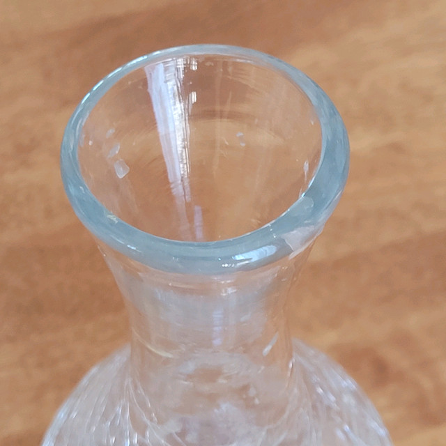 Carafe en verre craquelé / crackle glass carafe, vase dans Vaisselle et articles de cuisine  à Ville de Montréal - Image 4