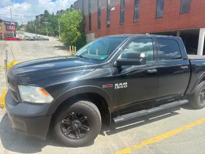 Ram en excellente condition 1 seul propriétaire. Antirouille Krown fait a chaque année. Crewcab boit...
