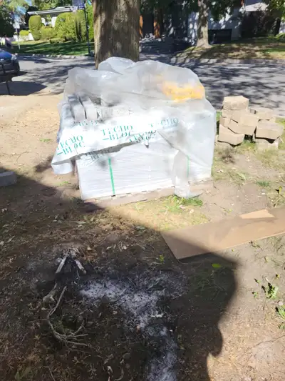 Briques Iconic, View more