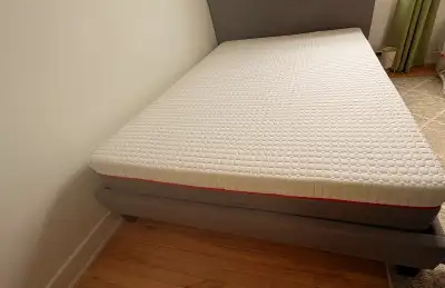 Queen Bed Set – Complete Package (Like New) –, View more