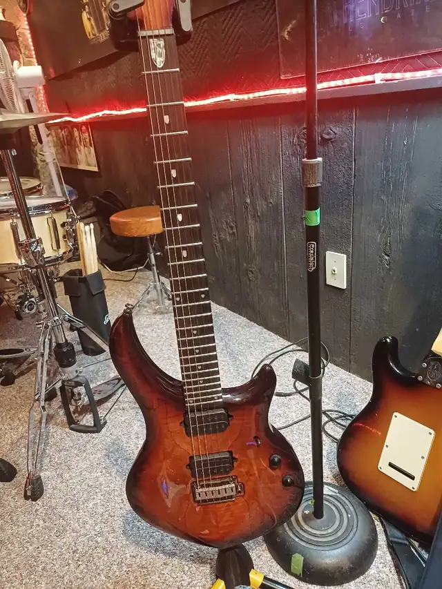 Bass guitar wanted