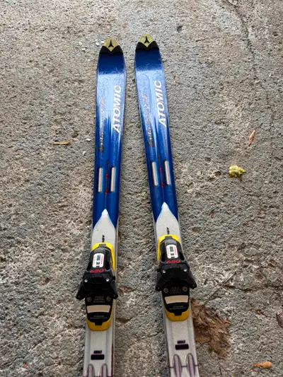 Ski with binding, View more