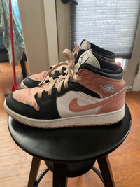 Jordan 1 woman’s  shoes