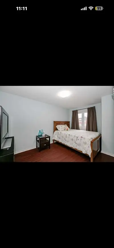 Room is available on sharing basis. Very peaceful environment. Everything is nearby Fortinos, gym, r...