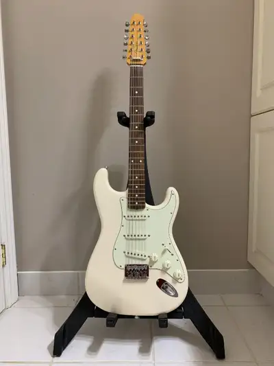 Fender FSR Traditional Stratocaster XII MIJ, View more