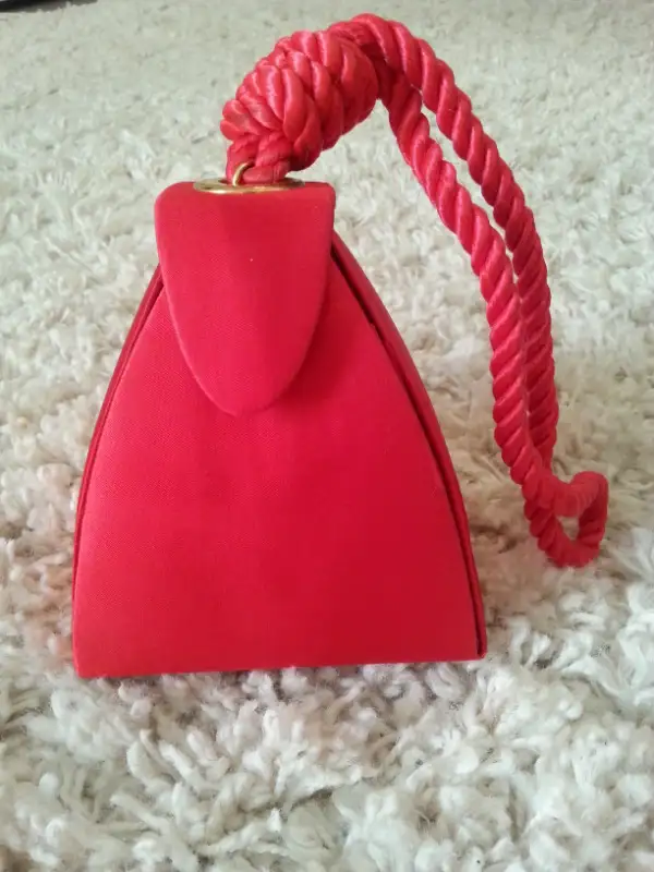 VARIETY OF PURSES in Women's - Bags & Wallets in Barrie - Image 2