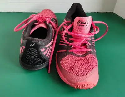 Like New Asics Trainers 5 1/2, View more