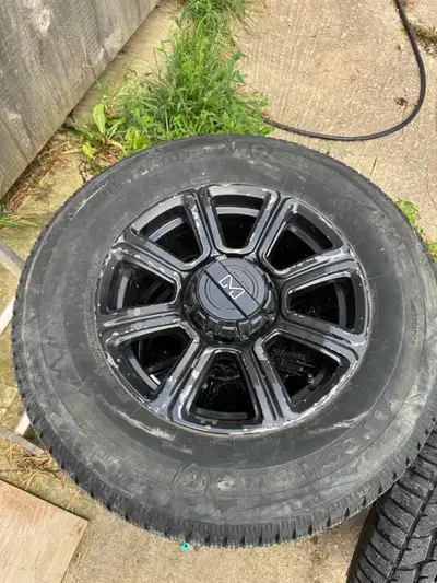 Used set of winter tires from Ford Expedition. Firestone Winterforce P275/65R18. Tires in good shape...