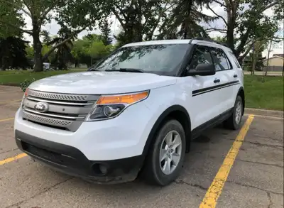 Excellent condition fully active ready for insurance Ford explorer AWD 7PASSENGER one owner well mai...