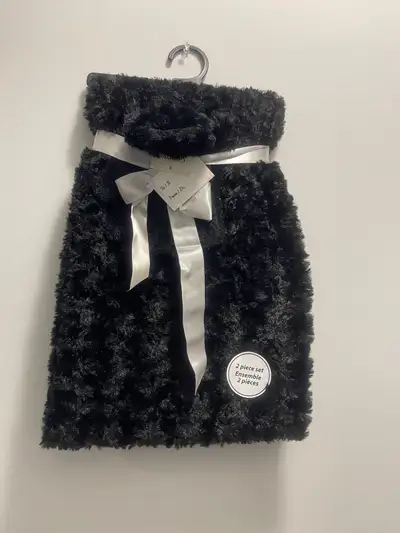 2 piece Gift set Black Scarf & Matching Gloves, View more