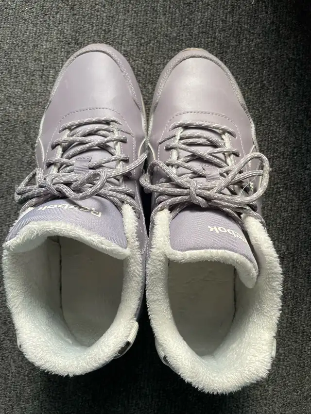 Reebok women’s winter shoes  in Women's - Shoes in Oshawa / Durham Region - Image 6