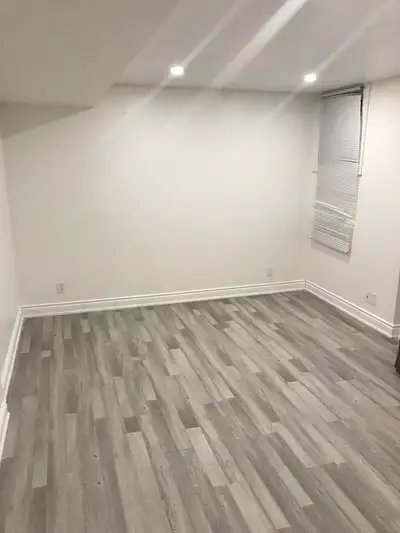 This is a Large Room in a Luxury home in Cambridge. There are 3 bed rooms and two students occupy th...