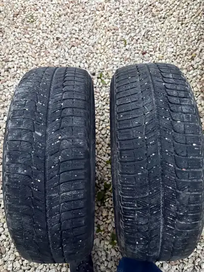 Set of 4, Michelin x-ice3 winter tires. Tires are 60%, still in good shape. $375 obo