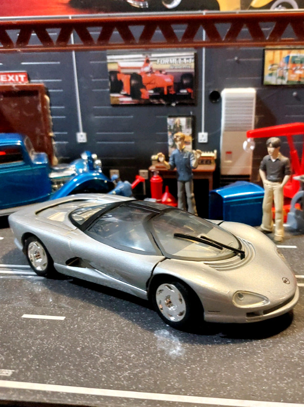 Diecast Cars &Trucks 1:24 th Scale 
Corvette  in Toys & Games in Hamilton