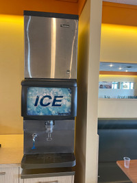 Ice machine 