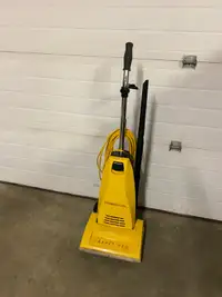 Carpet Pro Connercial vacuum