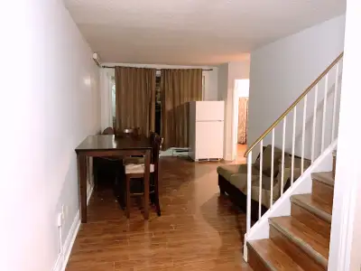 UTSC and Centennial College condo townhouse for rental