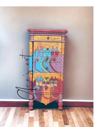 UNIQUE JEWELLERY ORGANIZER WITH CAT DESIGNS, View more