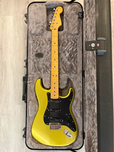 Fender American Ultra ii Stratocaster 70th Anniversary , View more
