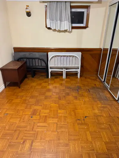 SHARING ROOM FOR RENT IN MALTON – GIRLS ONLY: Ready to Occupy: Female Students/Work Permit/PR Sharin...