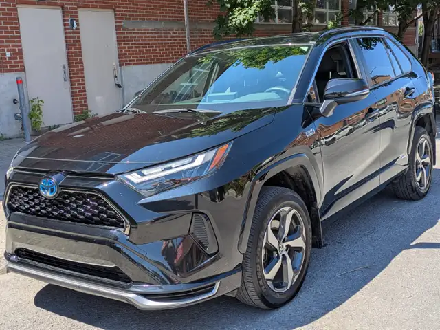 2024 Toyota RAV4 PRIME Hybrid – 28,143 km