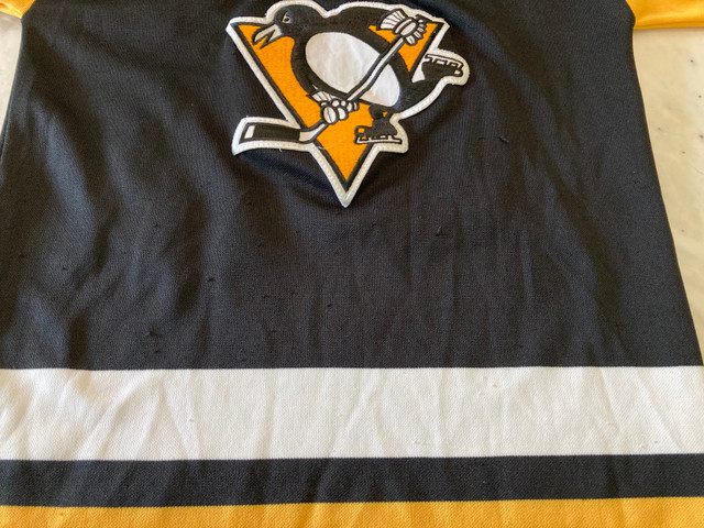 Mario Lemieux Penguins Vintage CCM Street Hockey Jersey Youth XL in Kids & Youth in Hamilton - Image 3