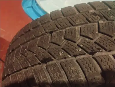 5 bolt pattern on rims Interstate Duration 215/60 R17 winter tires on rims $300 OBO only used once!...