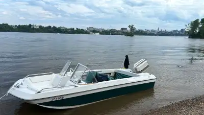 1969 chrysler bow rider boat, 55hp chrysler outboard. Brand new marine battery worth 200. As you can...