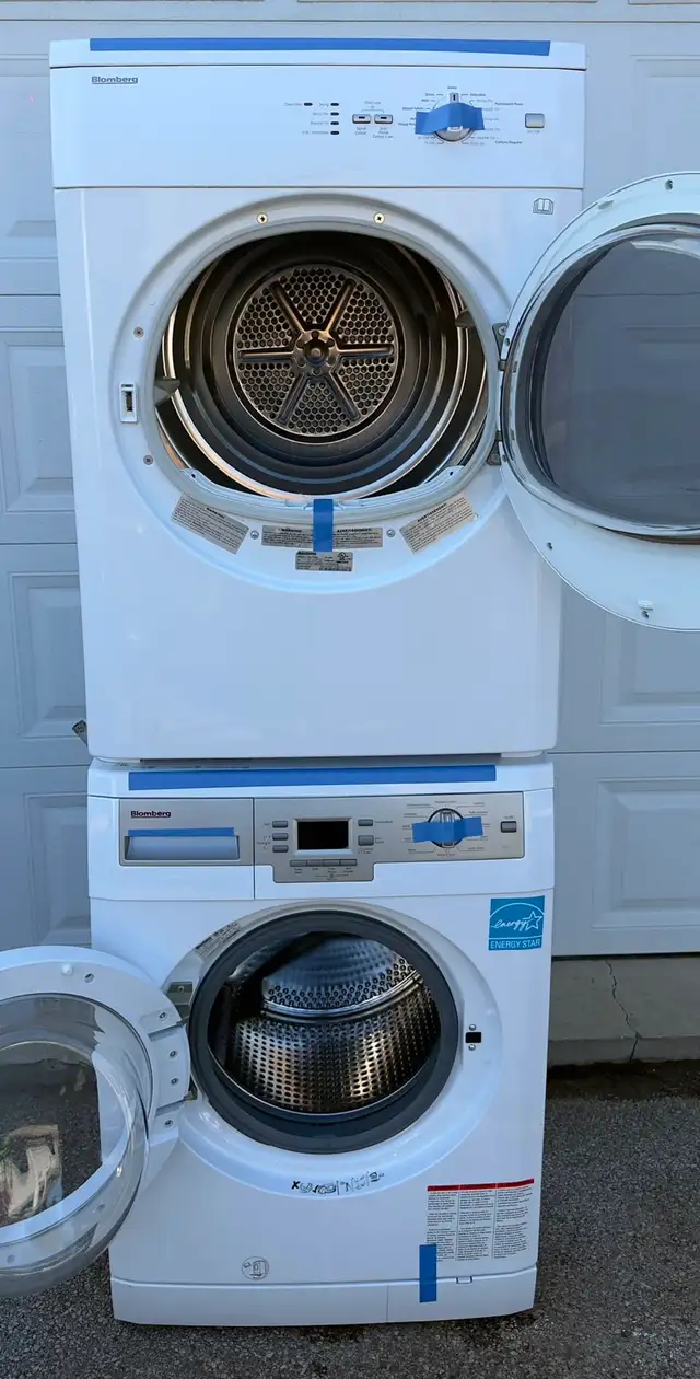 24” BLOMBERG WASHER & DRYER  SET ELECTRIC FRONT LOAD STACKABLE  in Washers & Dryers in City of Toronto - Image 3