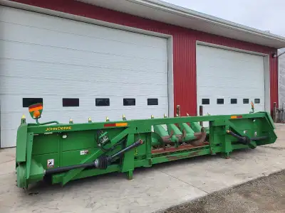 John Deere 612C, 12 row 20 inch, hydraulic deck plates, auto header height sensors, stubble lights,...