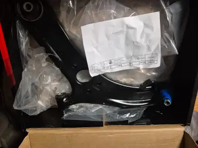 Selling new 2017 lower control arm for a 2012-2017 Hyundai accent. The front left and right came in...