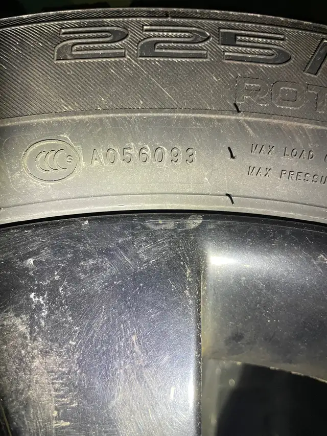 225/50/17 Nokian Hakkapeliitta R3 runflats on OEM BMW wheels. in Tires & Rims in Ottawa - Image 6