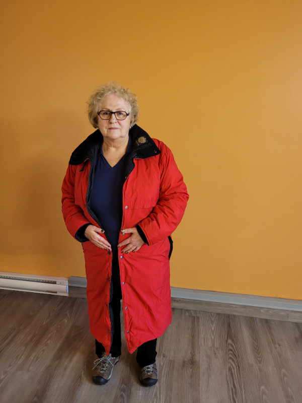 Magnifique manteau long KANUK pour dame dans Autre  à Ville de Québec - Image 3