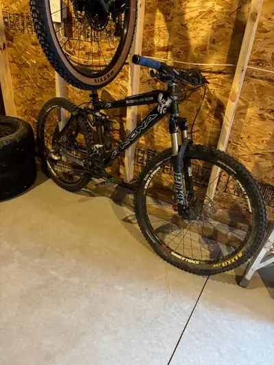 06 Kona Dawg Primo Full Suspension, View more