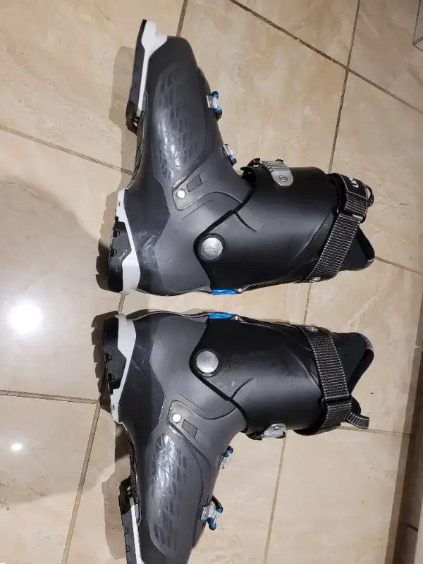 Rossignol downhill Ski Boots size 27-27.5 in Ski in Calgary - Image 8