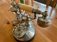 Téléphone style antique