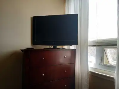 32" Lg TV great shape, View more