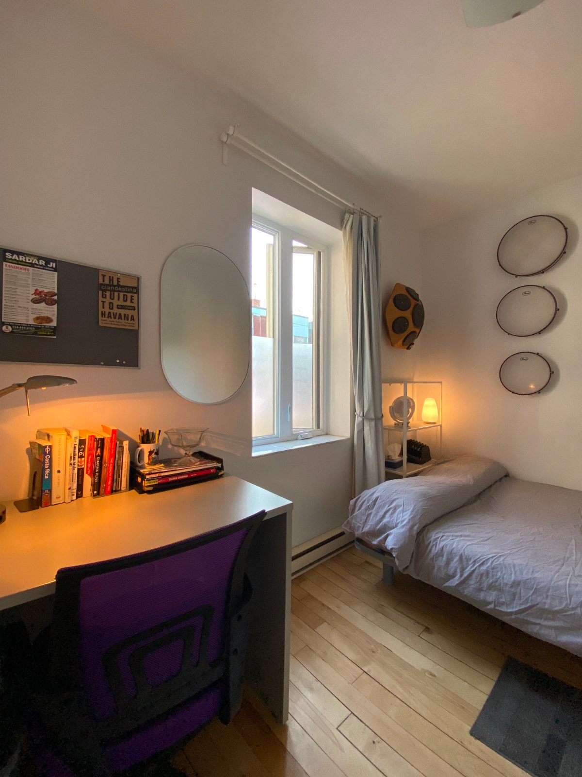 Fully Furnished / Equipped 2 Bedroom Apt. In Parc Extension — photo 2