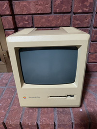 Apple Mac Plus