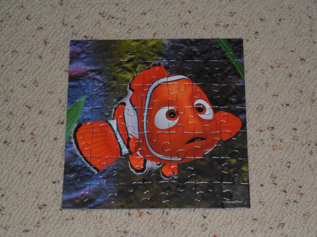 Ravensburger Puzzle Disney Pixar In the Aquarium NEMO 3 x 49 Pcs in Toys & Games in Markham / York Region - Image 4